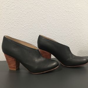 Fortress of Inca Black Leather Booties